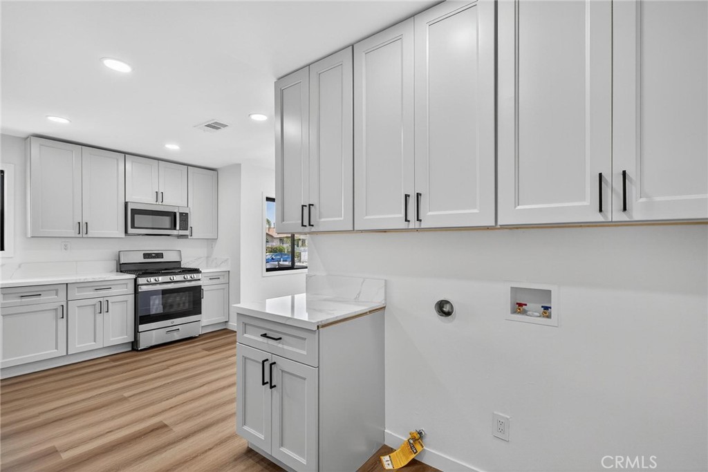 3834 W 116th Street