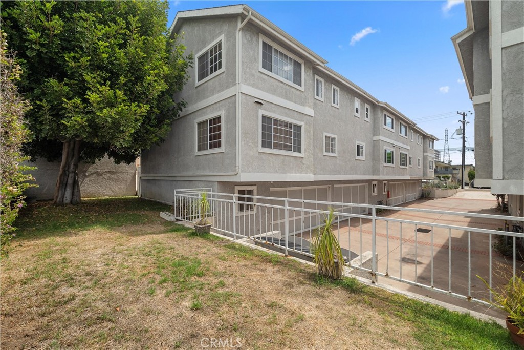 2609 Vanderbilt Lane 4
