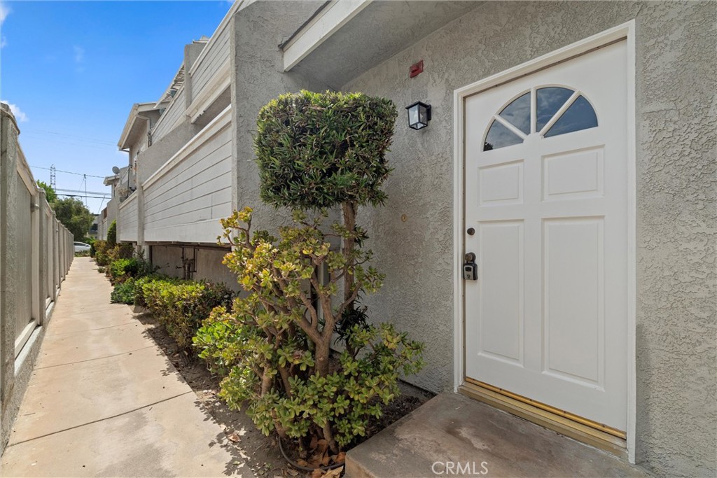 2609 Vanderbilt Lane 4