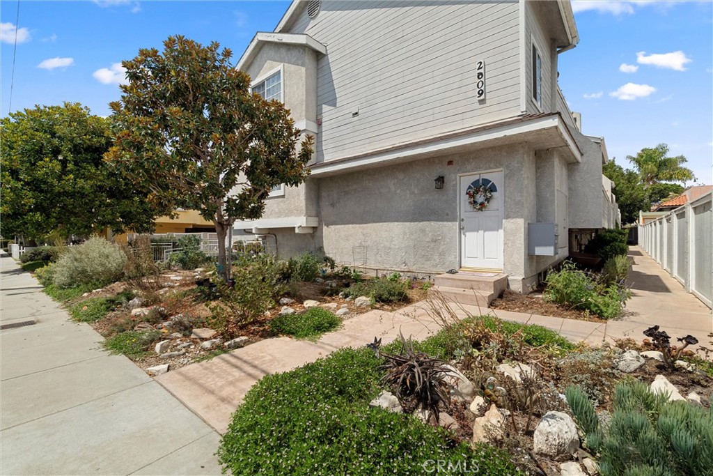 2609 Vanderbilt Lane 4