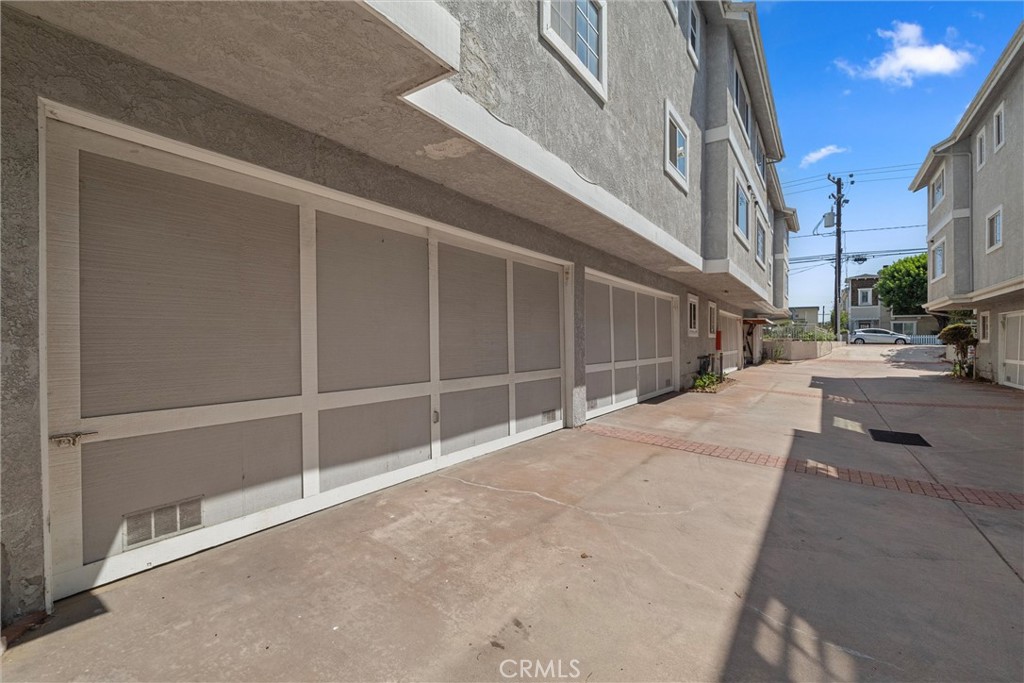 2609 Vanderbilt Lane 4