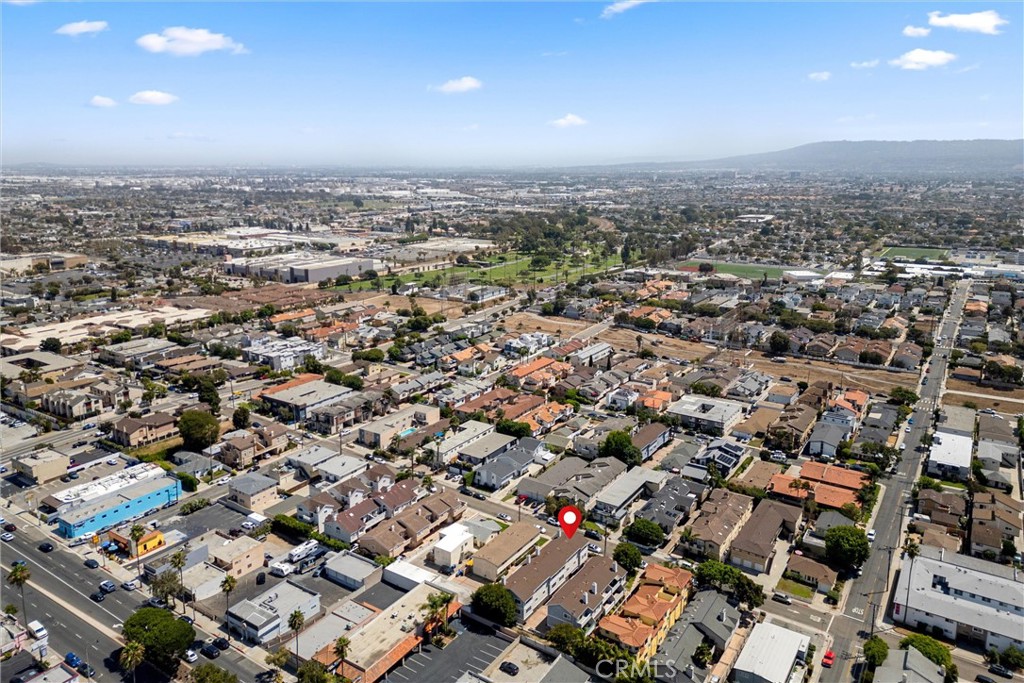 2609 Vanderbilt Lane 4