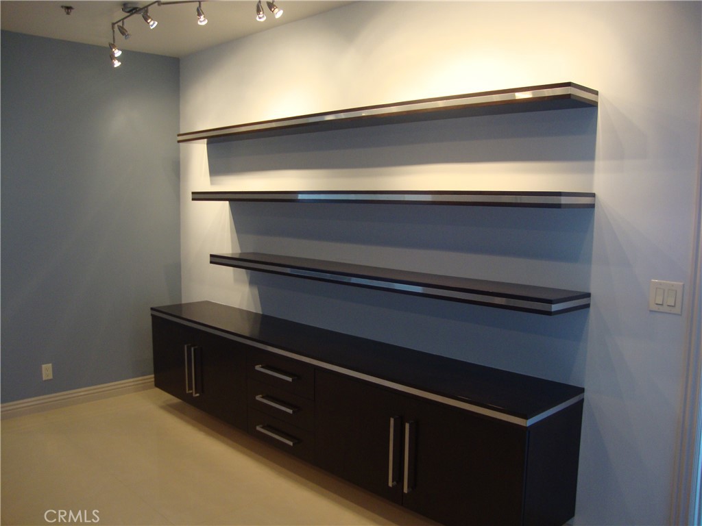 800 Torrance Boulevard 200