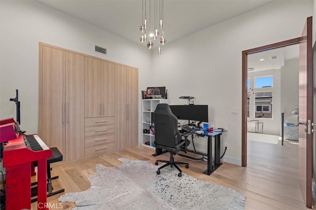 2508 Harriman Lane A