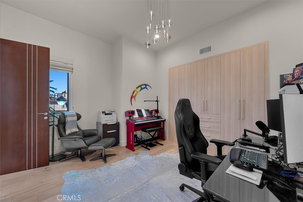 2508 Harriman Lane A