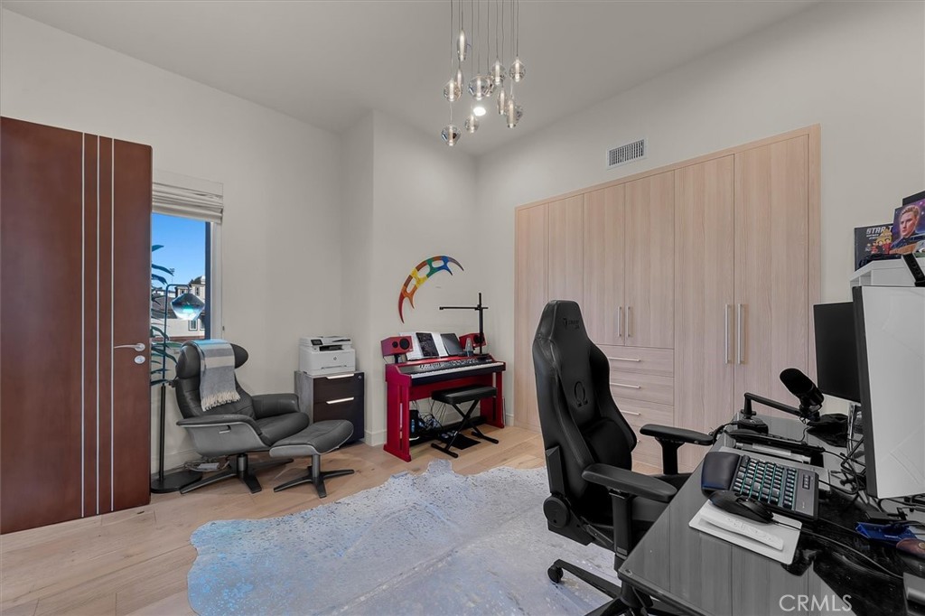 2508 Harriman Lane A