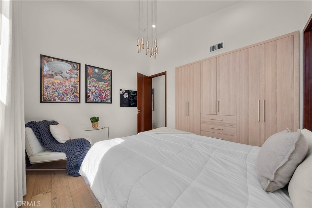 2508 Harriman Lane A