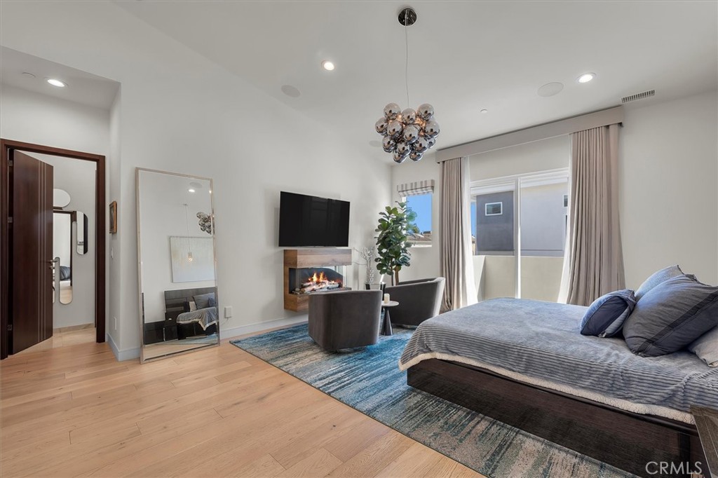 2508 Harriman Lane A