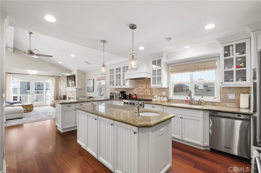 3306 Highland Avenue