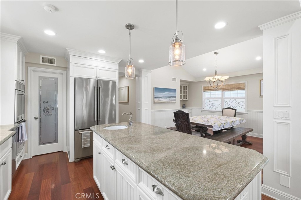 3306 Highland Avenue