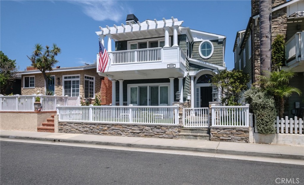 3306 Highland Avenue