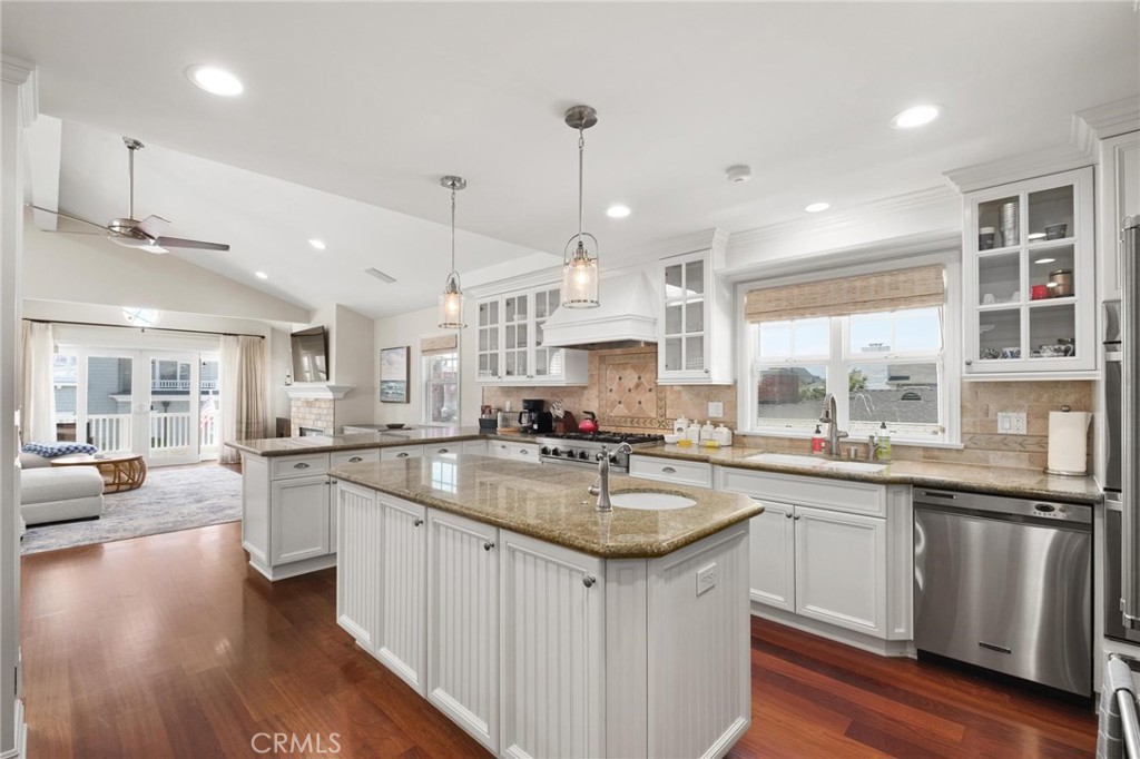 3306 Highland Avenue