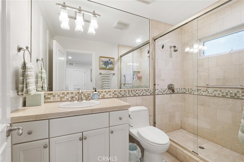 3306 Highland Avenue