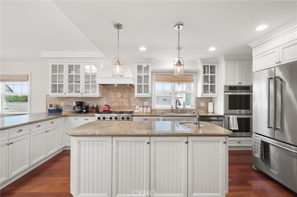 3306 Highland Avenue