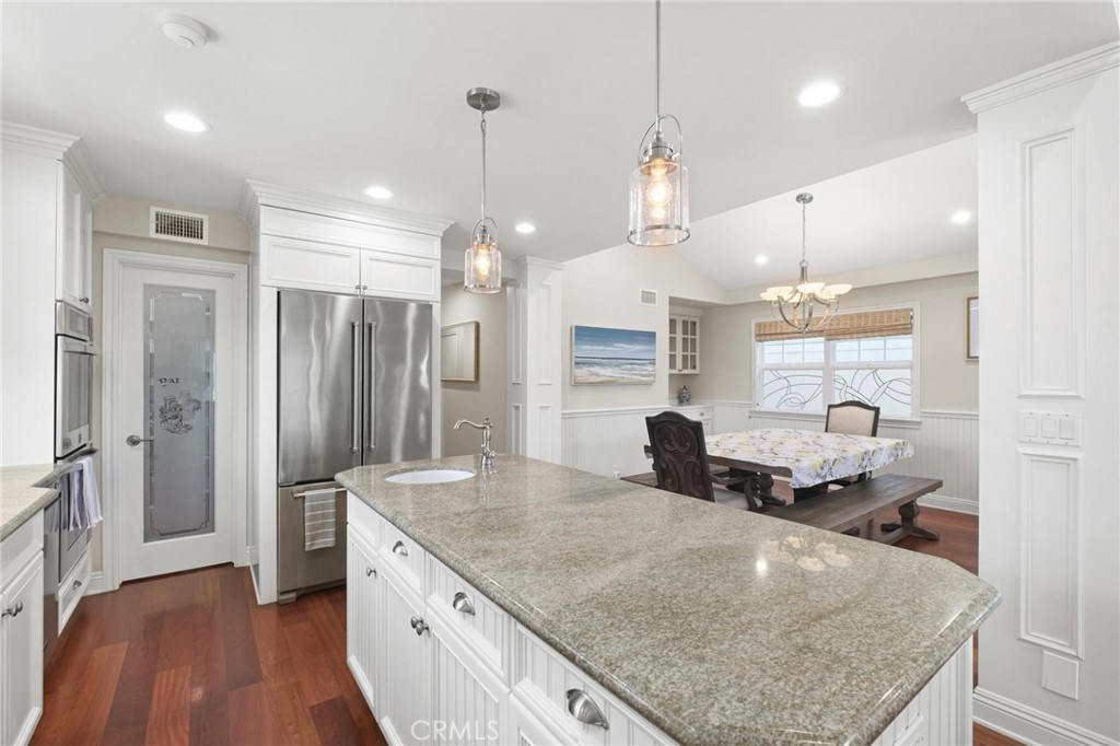 3306 Highland Avenue