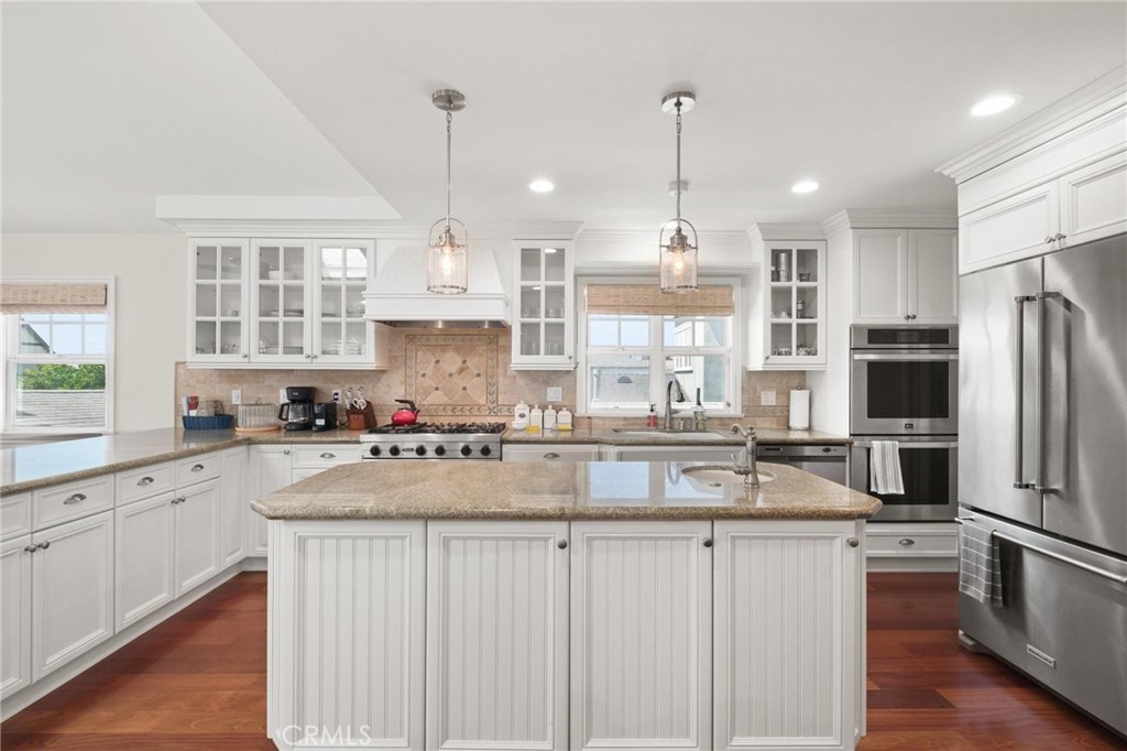 3306 Highland Avenue