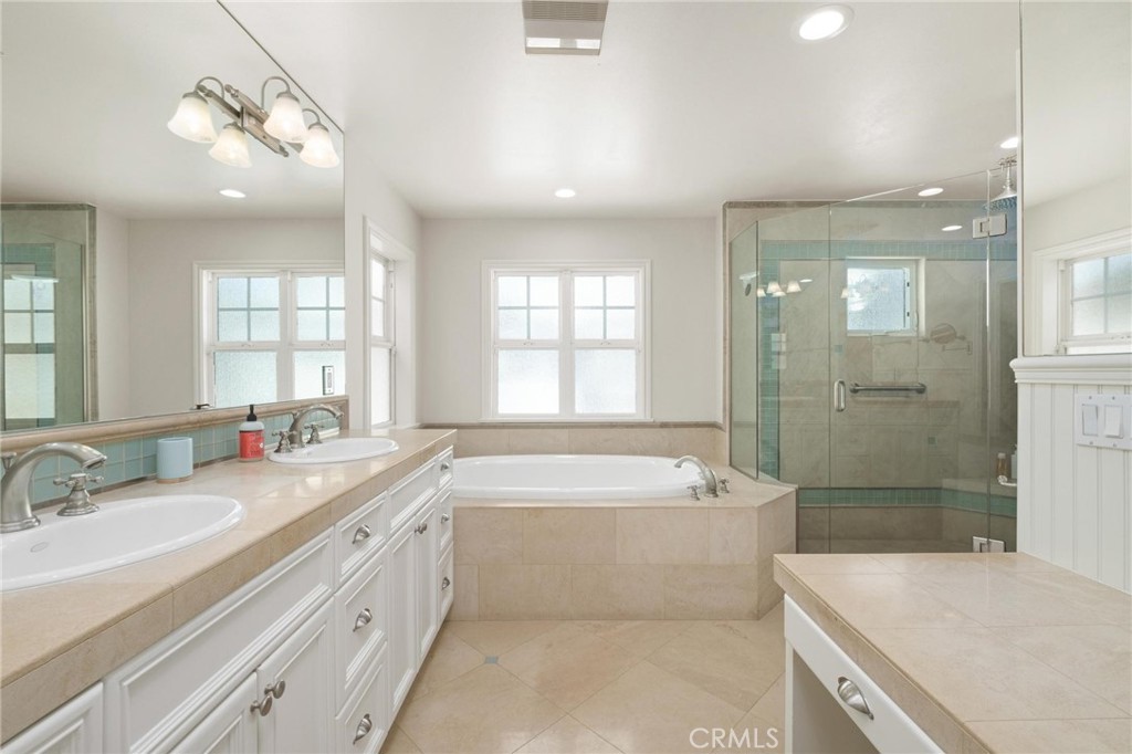 3306 Highland Avenue