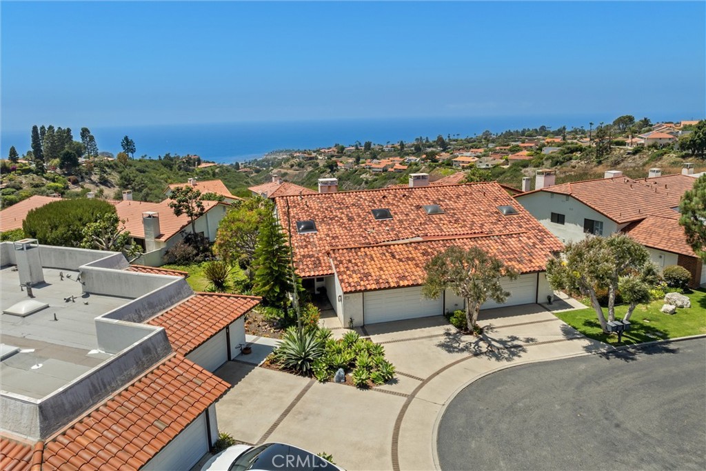 25 Ocean Crest Court