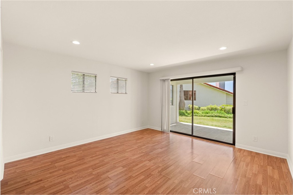 25 Ocean Crest Court