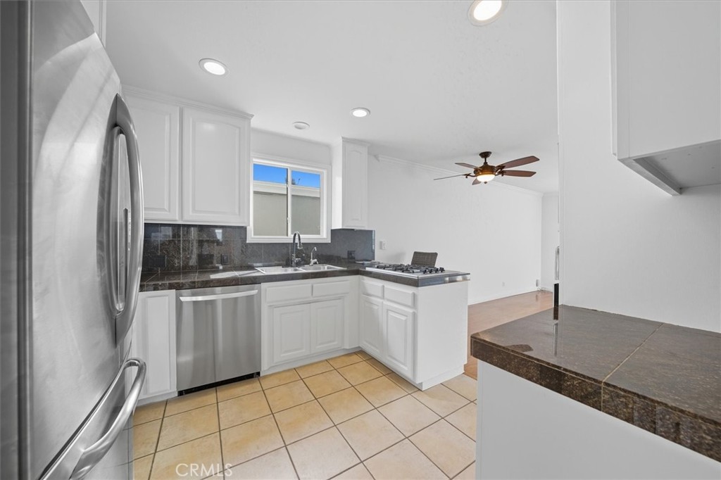 729 Longfellow