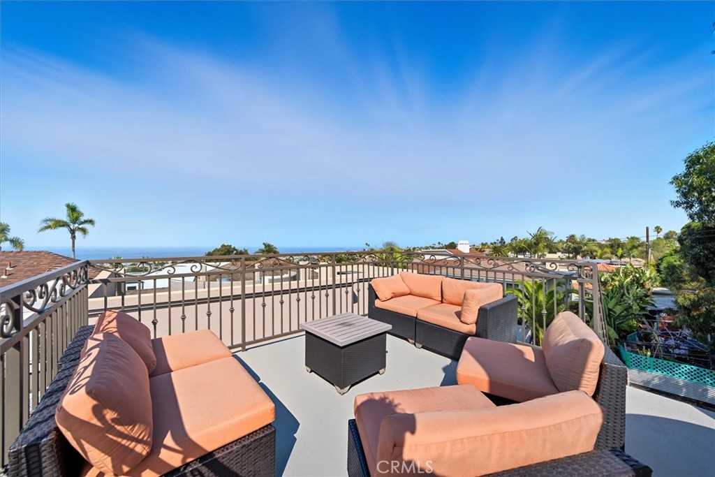 729 Longfellow