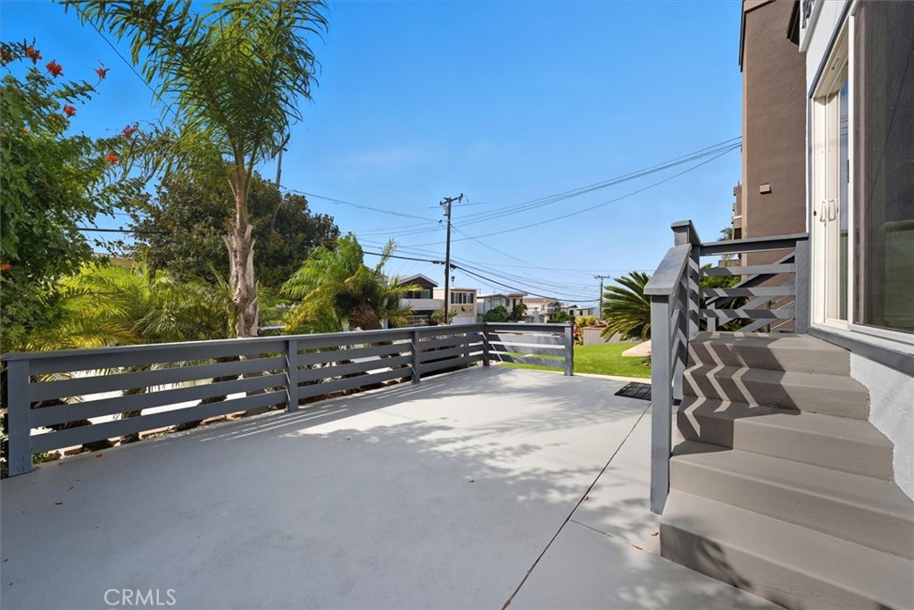 729 Longfellow
