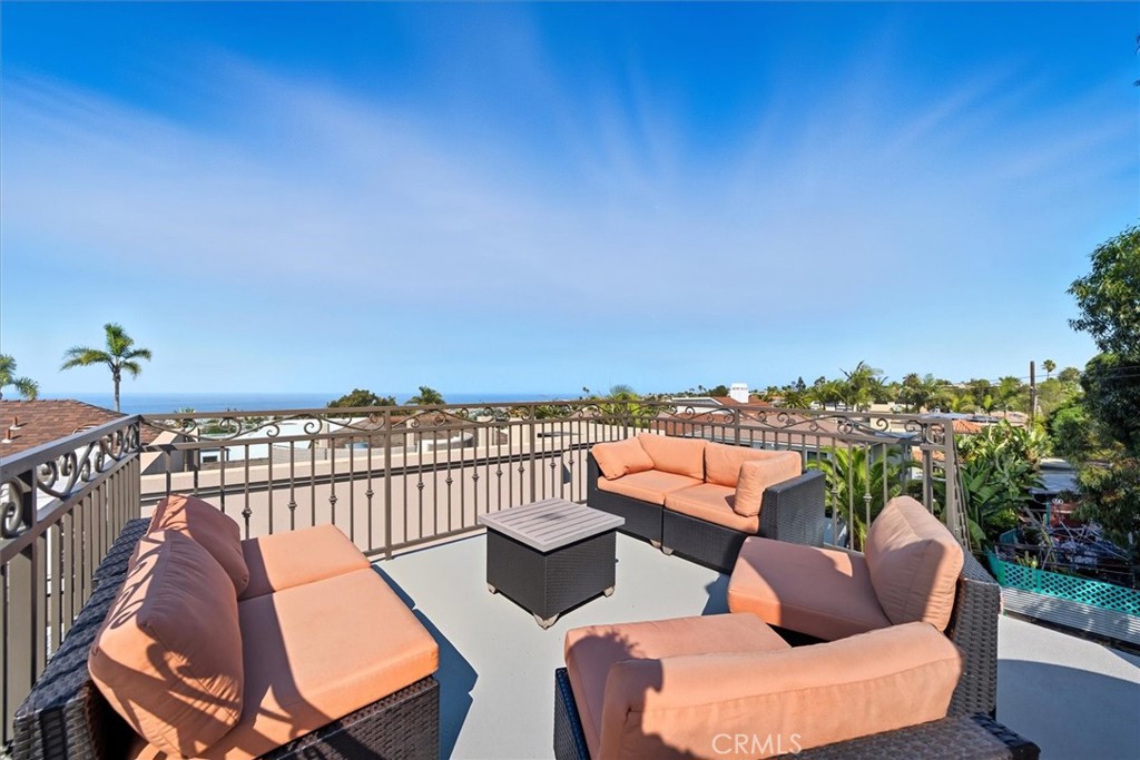 729 Longfellow