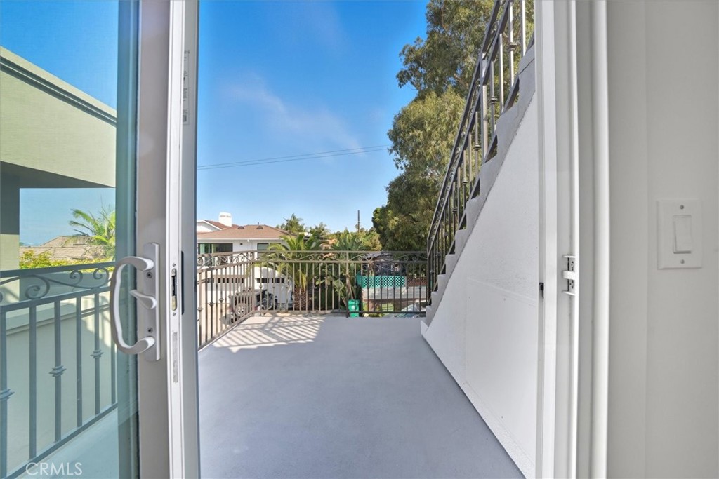 729 Longfellow