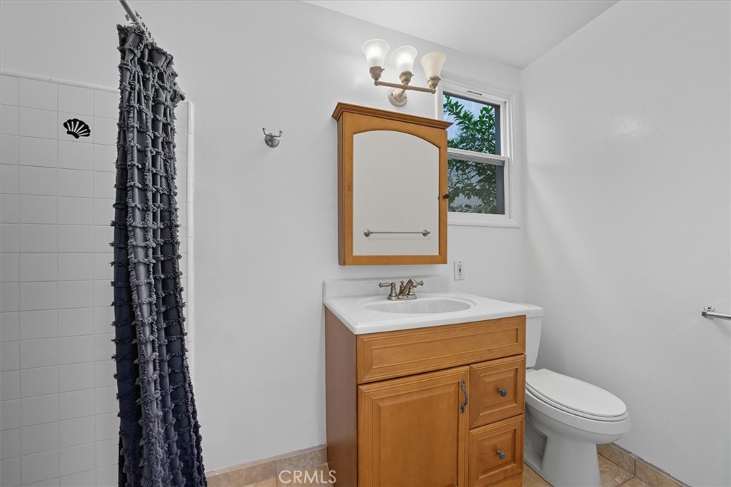 729 Longfellow