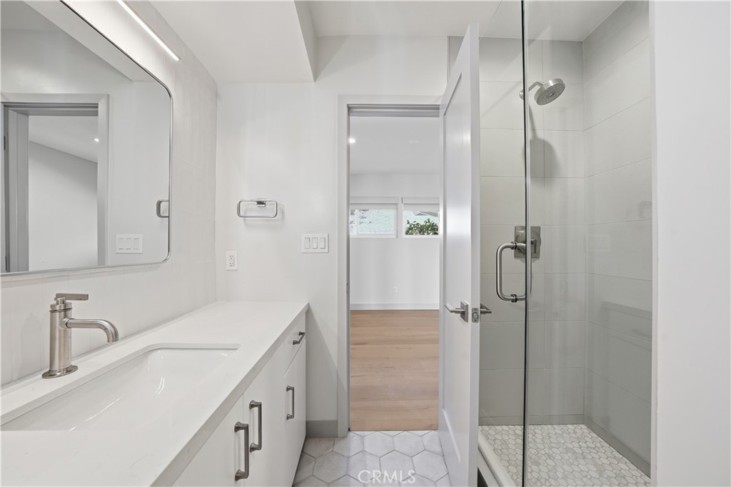 5527 Burning Tree Drive