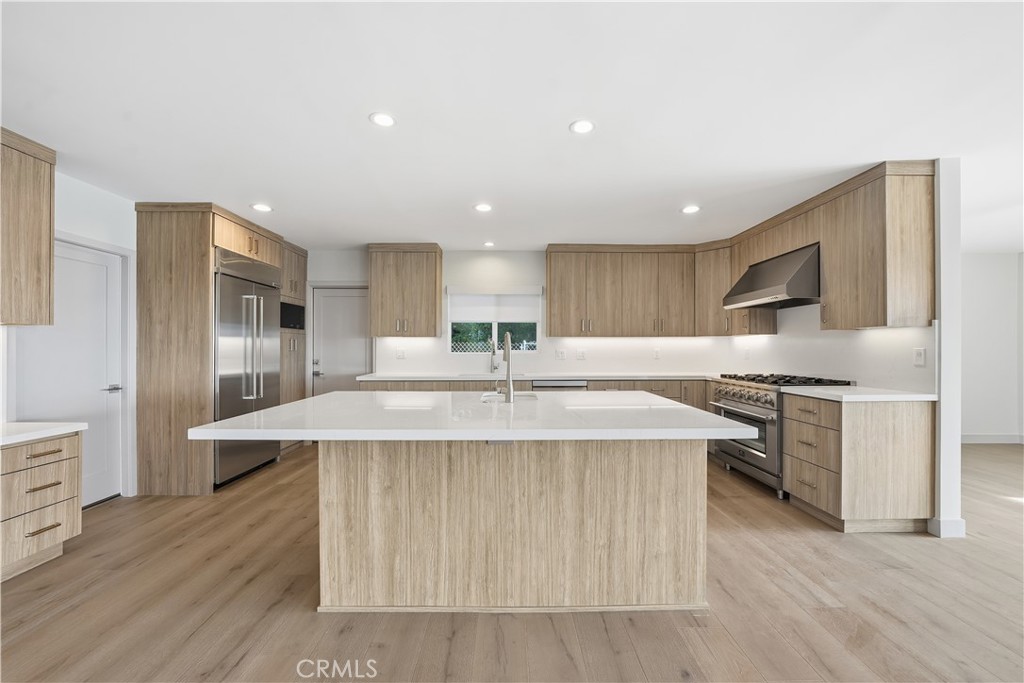 5527 Burning Tree Drive