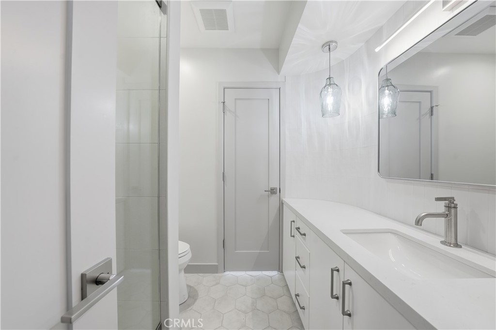 5527 Burning Tree Drive