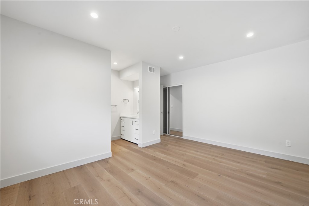 5527 Burning Tree Drive