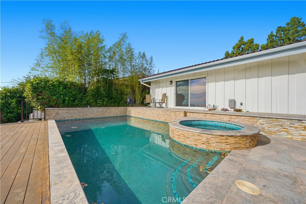 5527 Burning Tree Drive