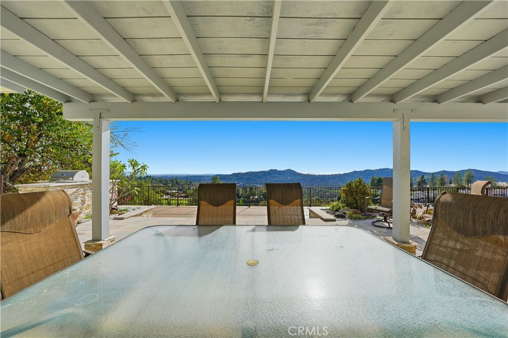 5527 Burning Tree Drive