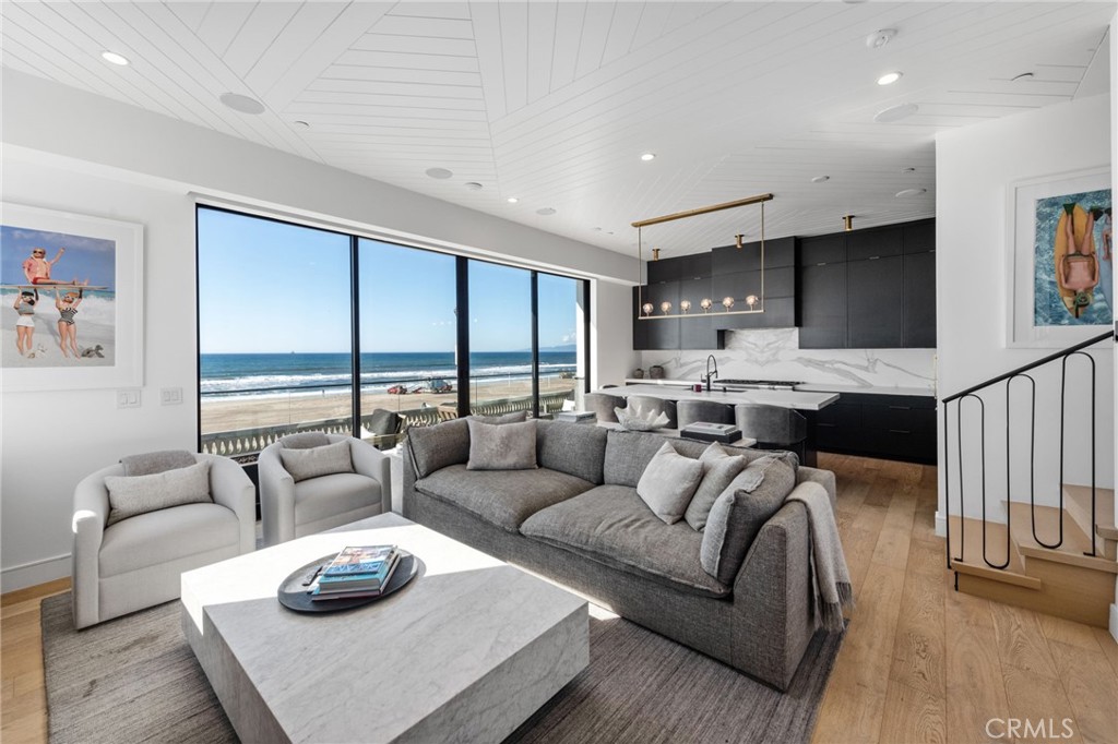 2200 The Strand A