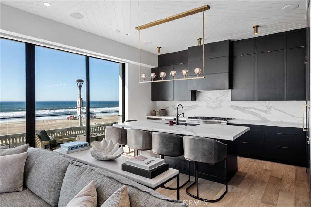 2200 The Strand A