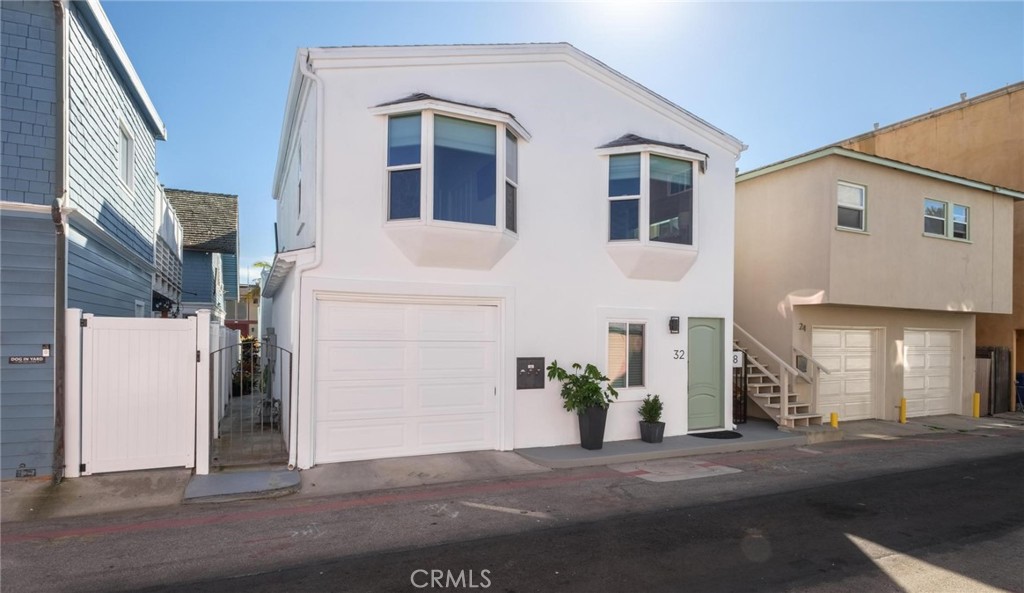 28 10th Ct (9th St walkstreet)