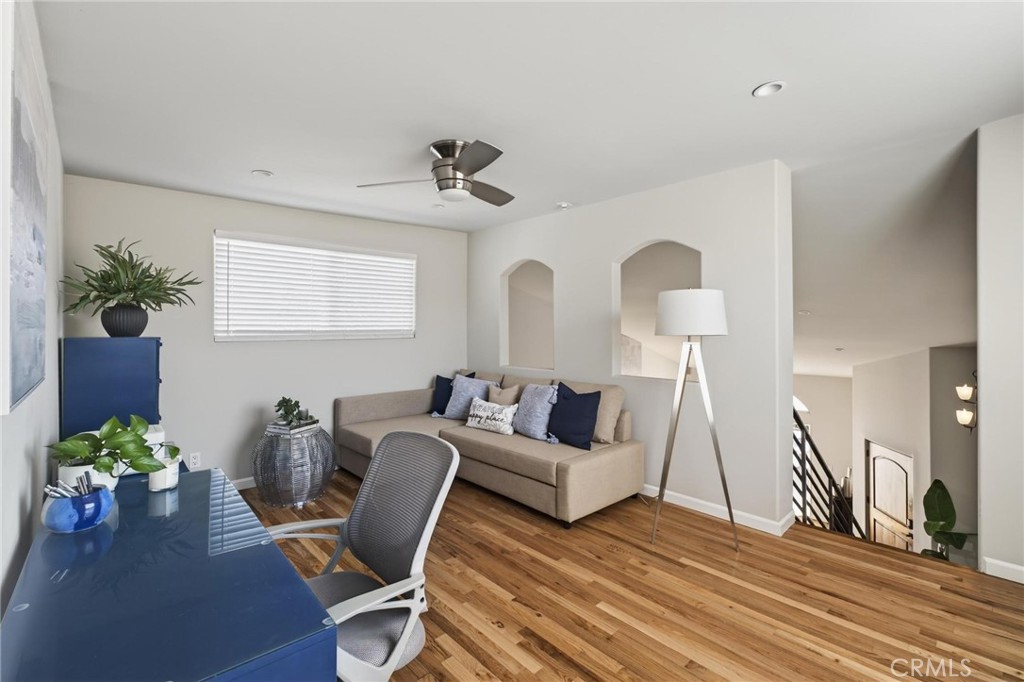 28 10th Ct (9th St walkstreet)