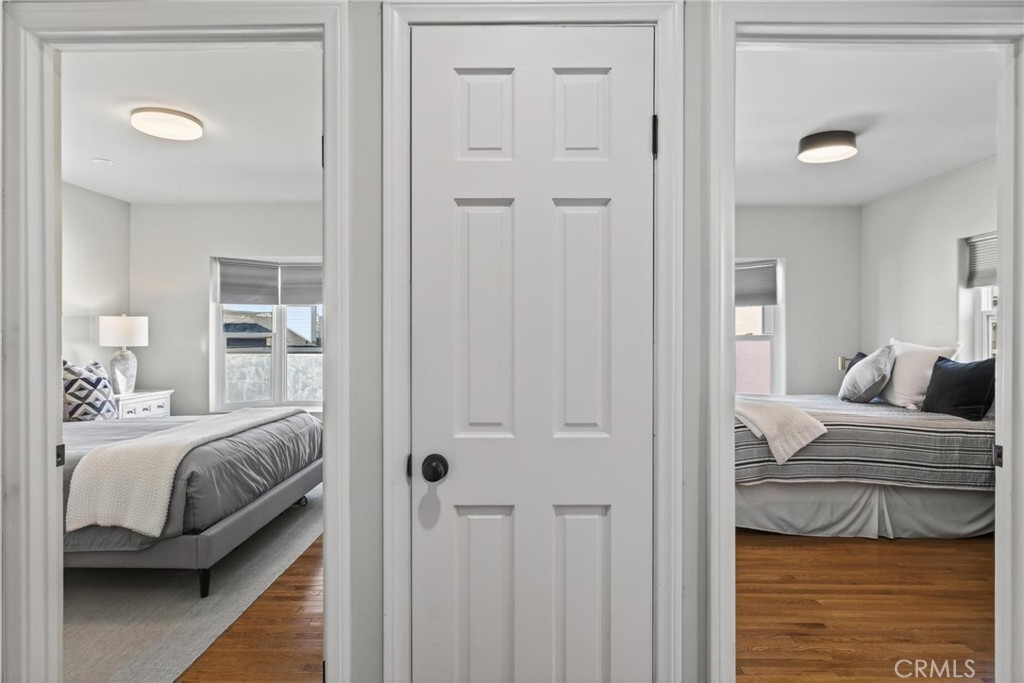 28 10th Ct (9th St walkstreet)