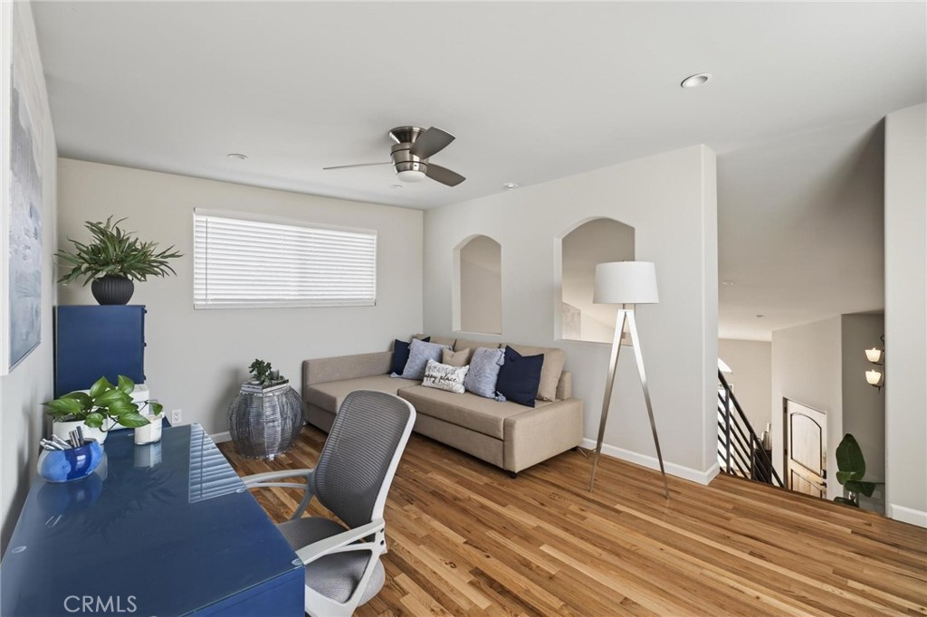 28 10th (9th St walkstreet)