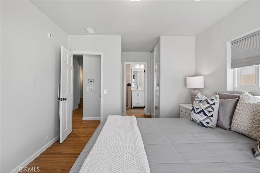 28 10th (9th St walkstreet)