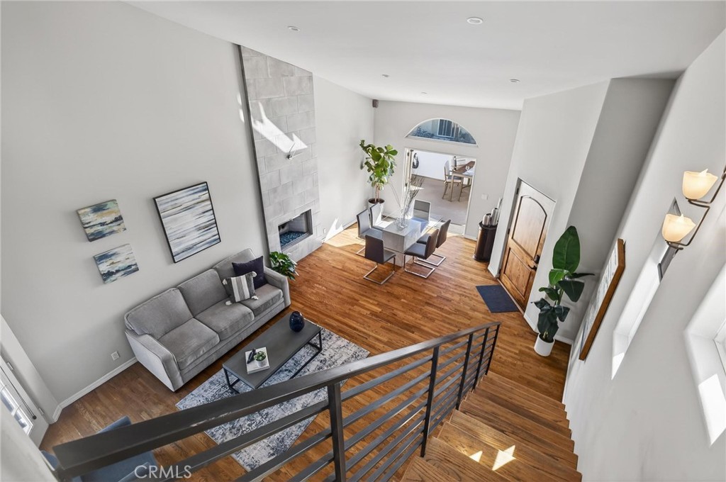 28 10th (9th St walkstreet)