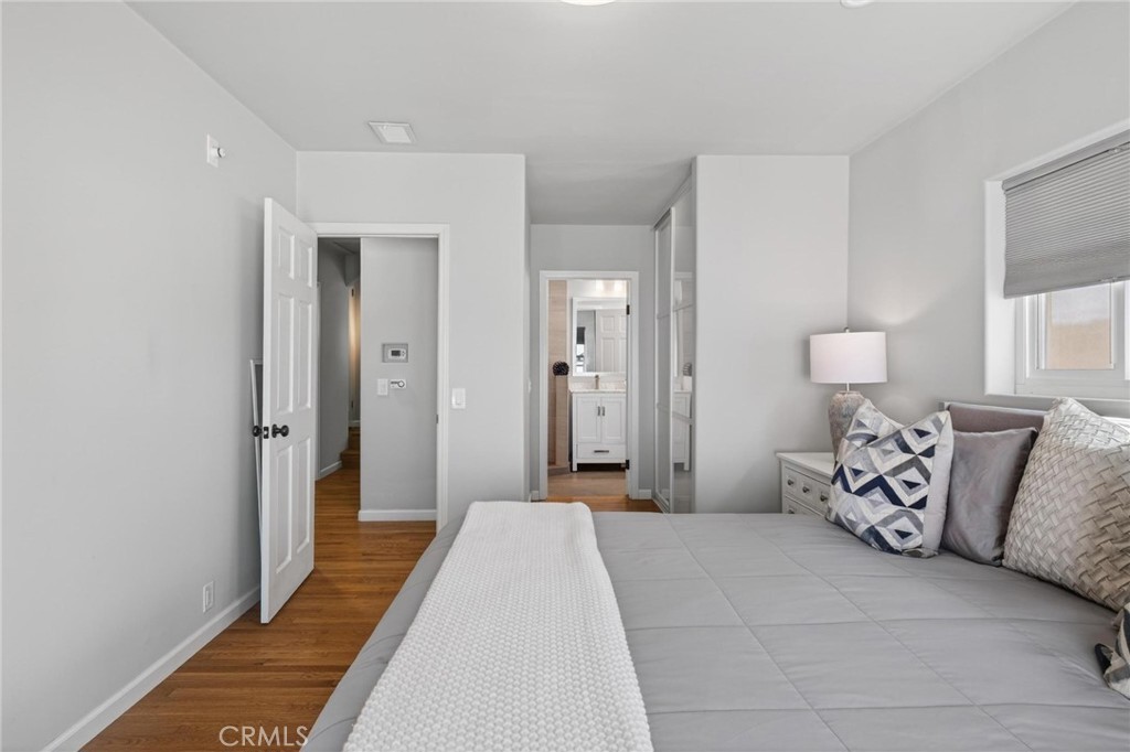 28 10th (9th St walkstreet)