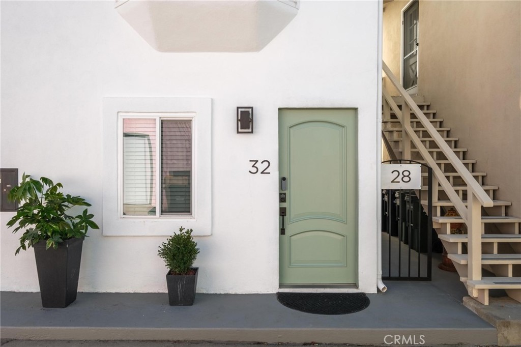 28 10th (9th St walkstreet)