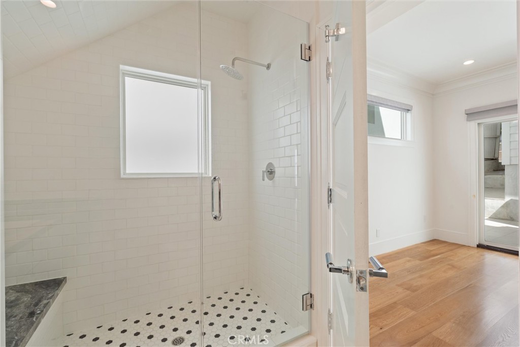 1200 Manhattan Avenue