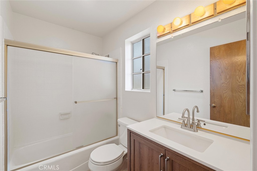 2609 Vanderbilt Lane 4