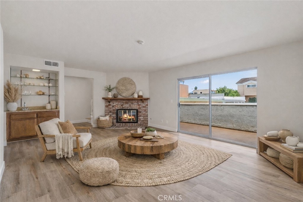 2609 Vanderbilt Lane 4