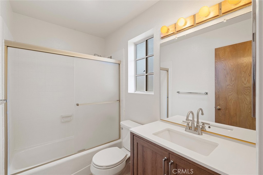 2609 Vanderbilt Lane 4