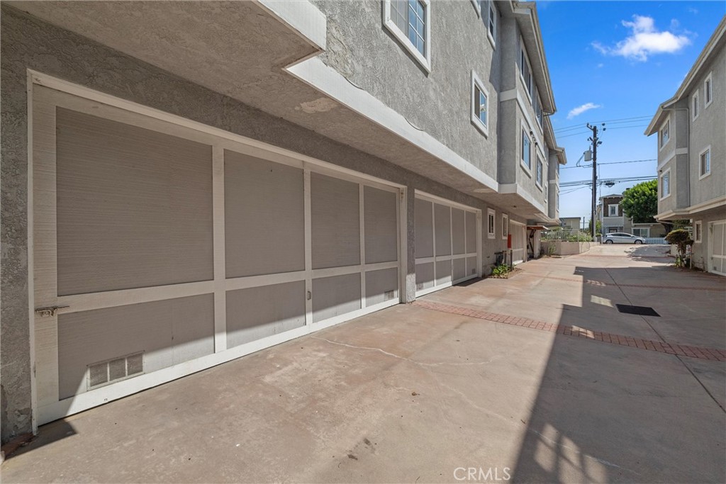 2609 Vanderbilt Lane 4